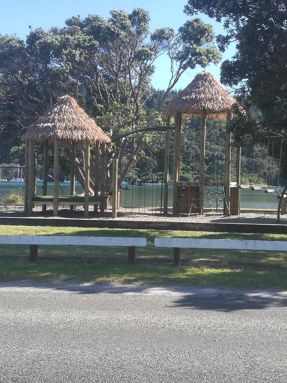 Harbour Inn Whangamata Eksteriør billede